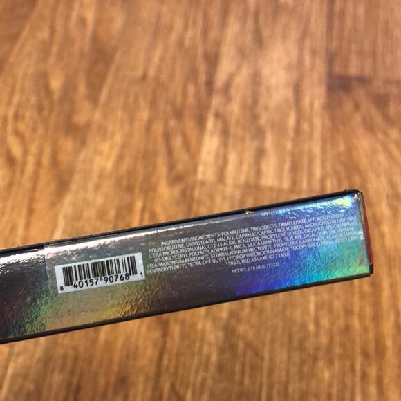 Jeffree Star Supreme Full Pigment Lip Gloss in Brilliant Shade Matte Bright Red - Picture 6 of 6